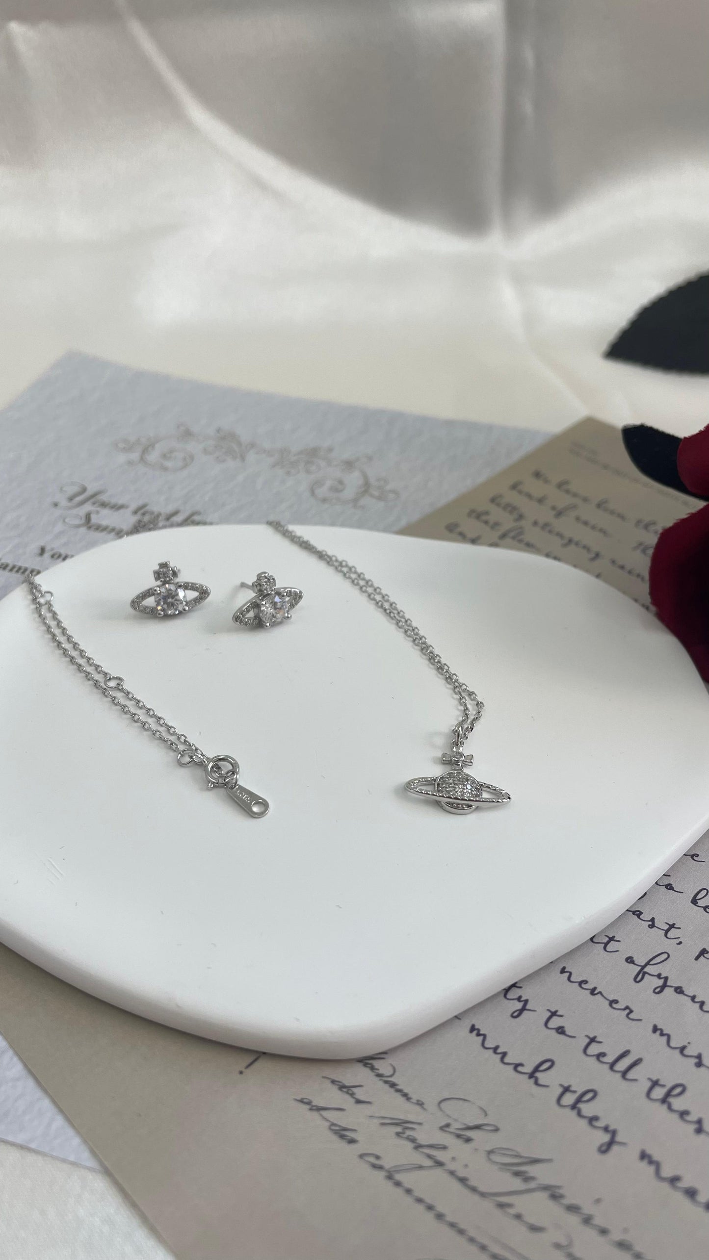 Silver 925 Saturn and zircon stone jewelry set with necklace and earring
