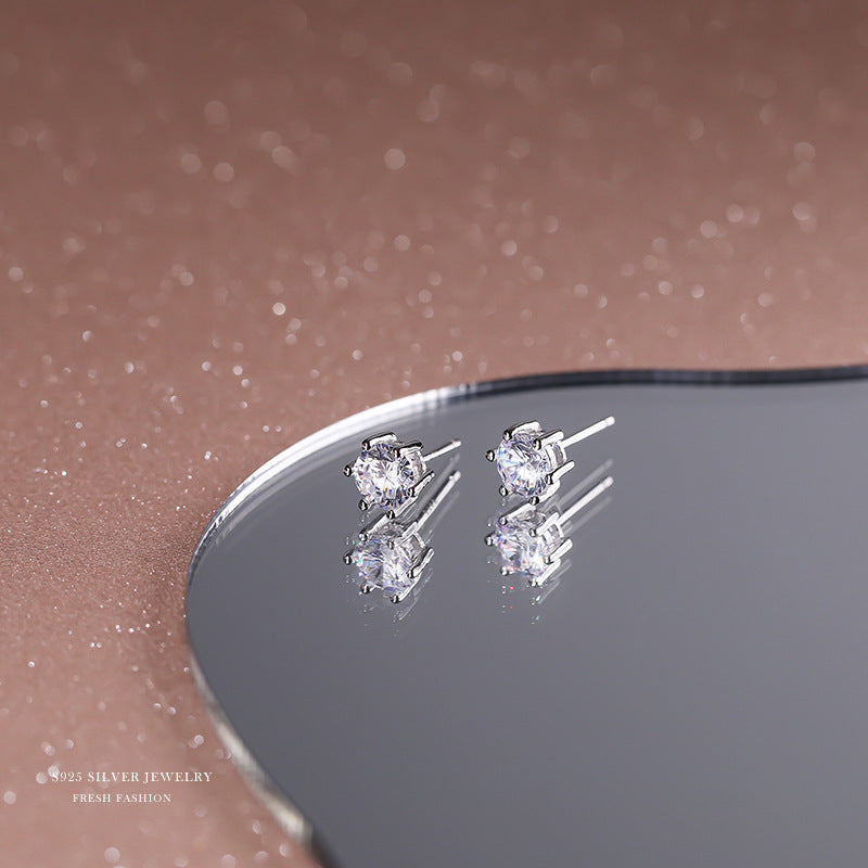 925 Sterling Silver Simple Claw Diamond Zircon Earrings