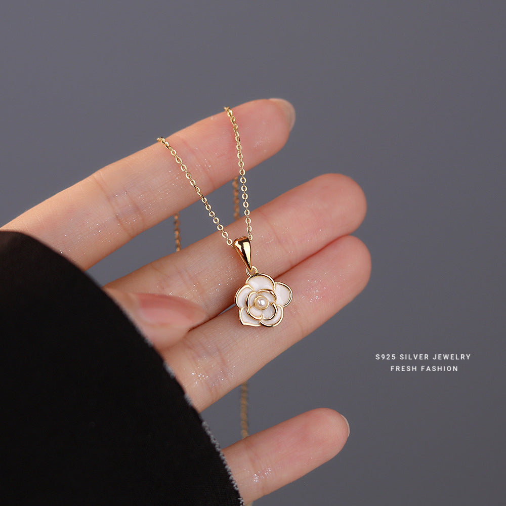 Silver 925 White camellia design necklace with earrings!