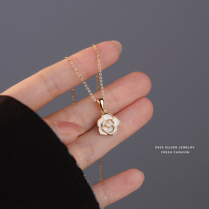 Silver 925 White camellia design necklace with earrings!