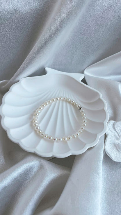 Freash water white pearl bracelet 4-5mm
