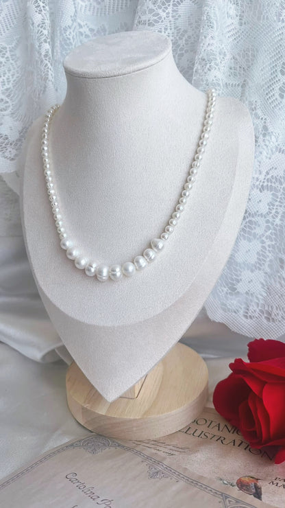 Fresh Water Pearl Smiley necklace 4-5mm, 7-8mm white pearls
