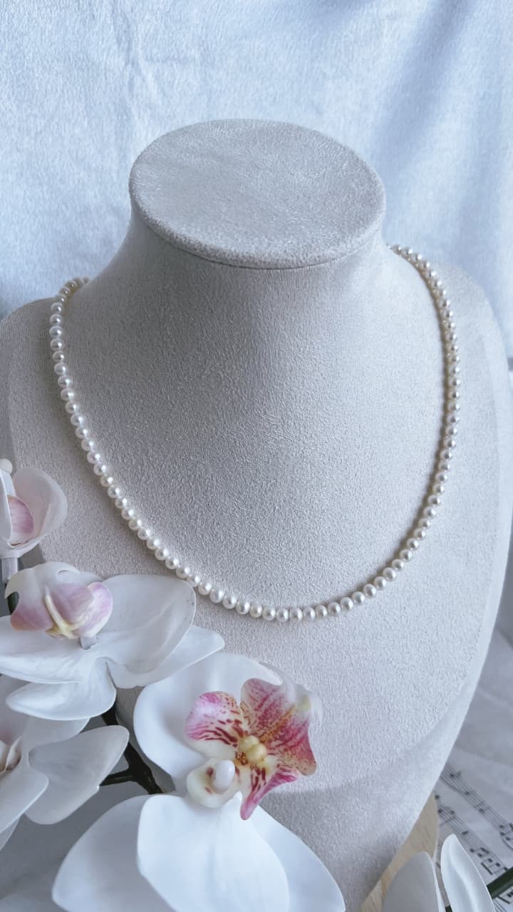 Fresh water pearls necklace 3-4mm silver/stainless steel handmade jewel natural white colour