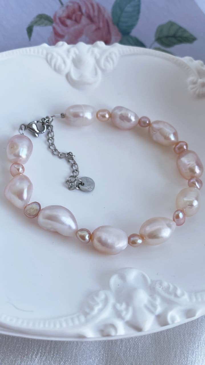 Fresh water Pearl Bracelet 4-8mm pink/purple and white pearl