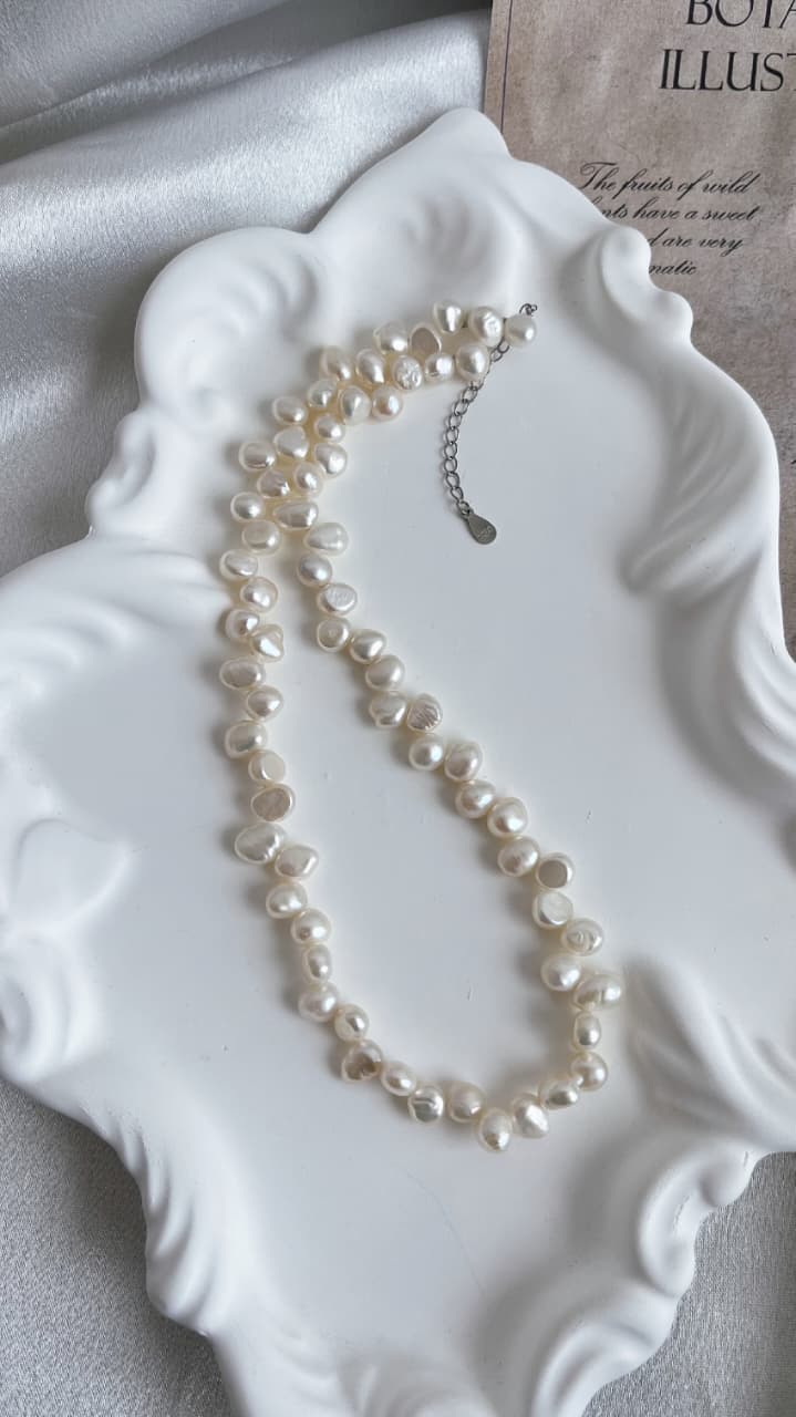 Fresh water pearls Necklace, Bracelet, and Earring set 6-7mm natural white colour