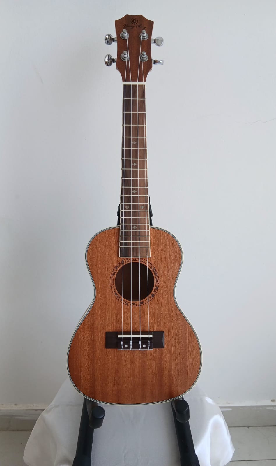 Concert Ukulele Sapele wood 23 inches (U 091)