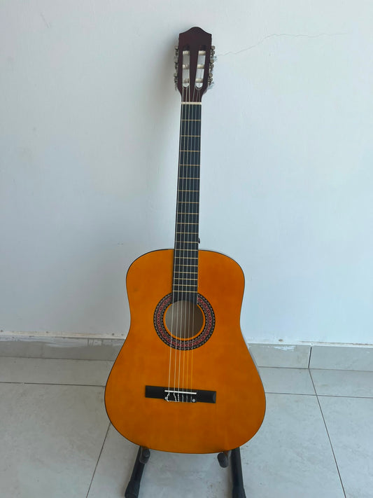 Classical guitar 38 inches Base wood (yellow glossy)